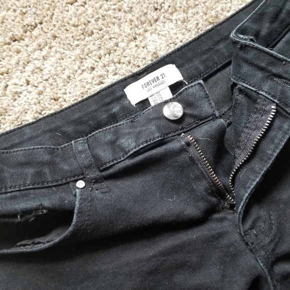 jean shorts🌚 - Picture 2 of 3